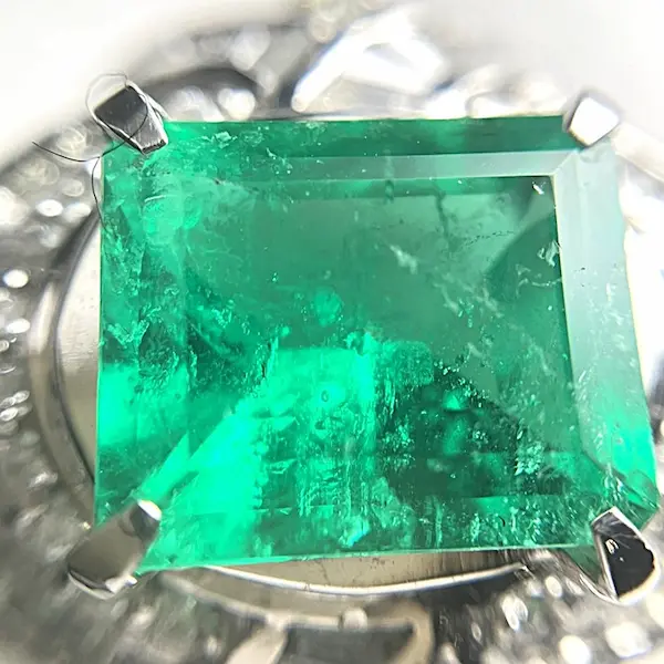 エメラルド　3.21ct