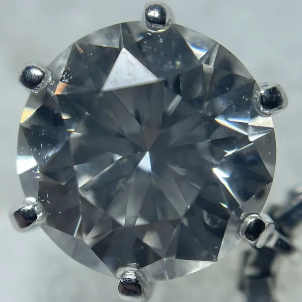 ダイヤモンド　1.081ct