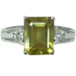 Pt･Pm900 スフェーン リング 3.2 ct D0.11 ct