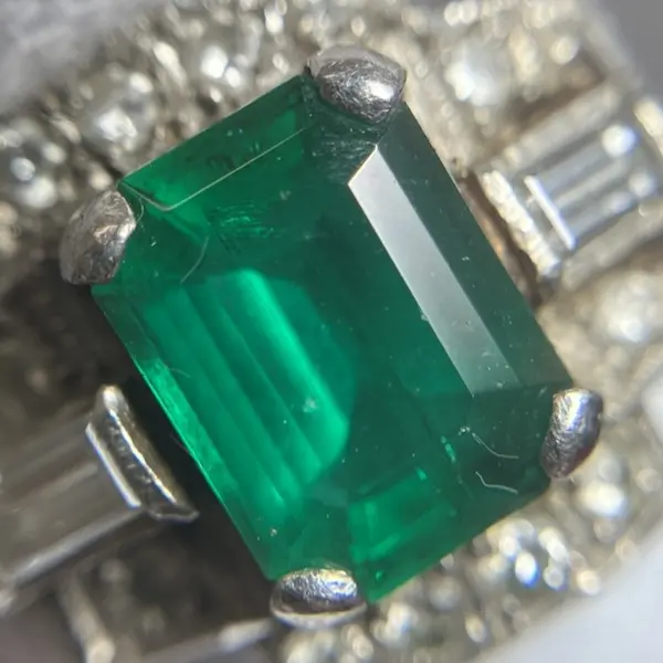エメラルド　1.3ct