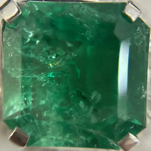 エメラルド　6.41ct