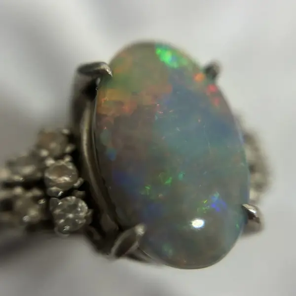 オパール　2.24ct