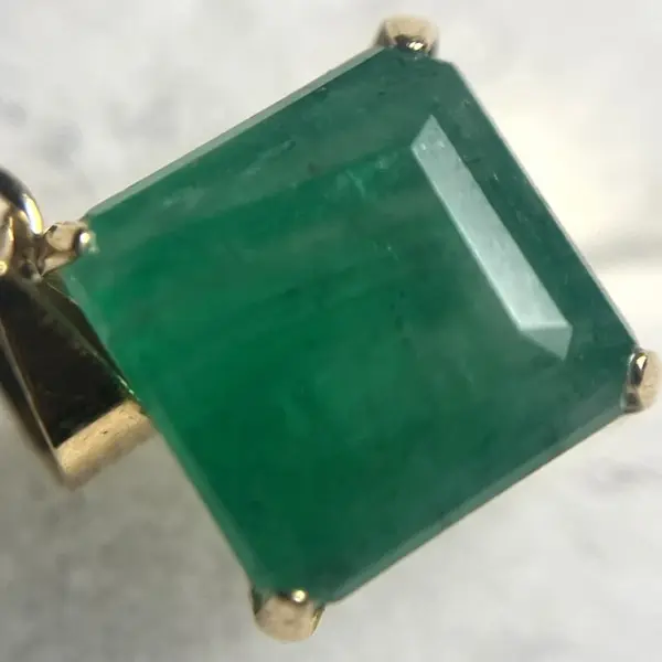 エメラルド　1.25ct