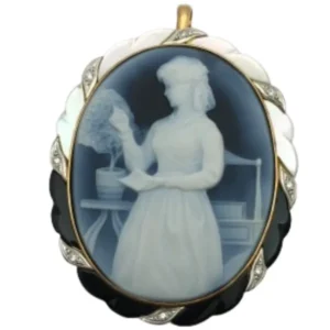 Pt900K18(Kﾒｲﾝ) シェルカメオ・オニキス・ダイヤモンド ブローチ 0.08 ct