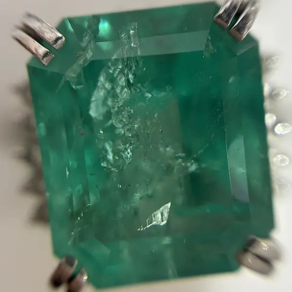 エメラルド　9.363ct