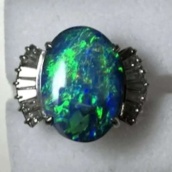 ブラックオパール　4.75ct