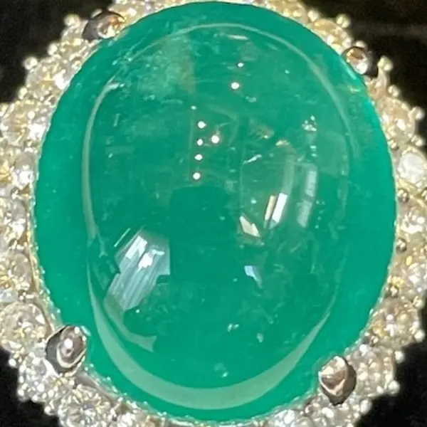 エメラルド　33.66ct