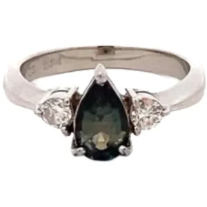 Pt･Pm900 アレキサンドライト・ダイヤモンド リング 0.94 ct 0.2 ct