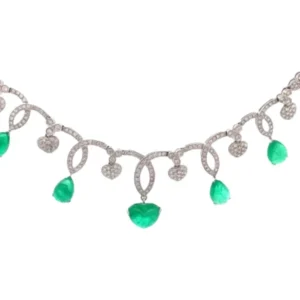 K18 エメラルド・ダイヤモンド ネックレス 5.869 ct 1.692・2.366・2.162・2.053・D2 ct