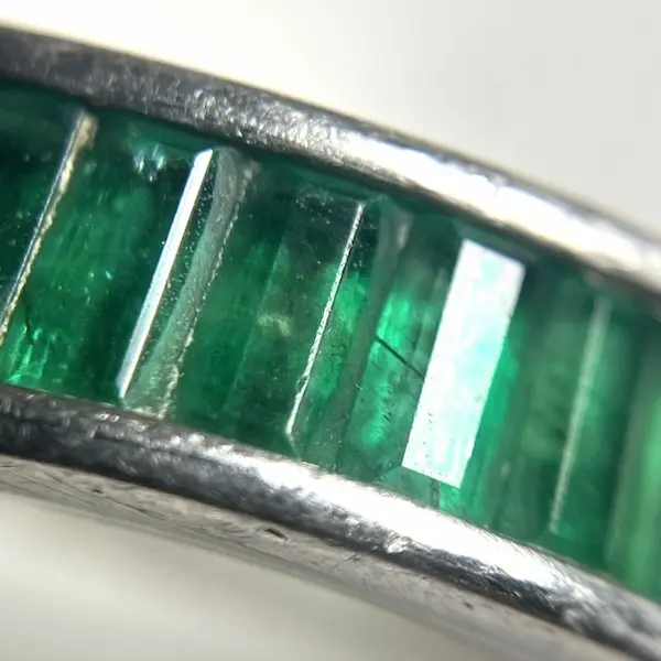 エメラルド　0.855ct