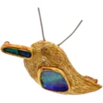 K18 ボルダーオパール・ダイヤモンド ブローチ 5.2 ct 1.01・D0.02 ct