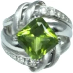 Pt･Pm900 ペリドット・ダイヤモンド リング 5.37 ct 0.37 ct