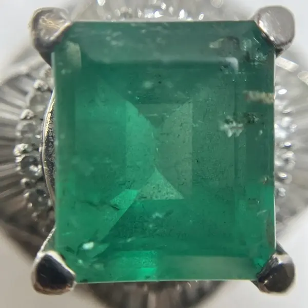 エメラルド　5.6ct