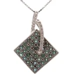 K18WG アレキサンドライト・ダイヤモンド ペンダントトップ 2.81・0.36 ct