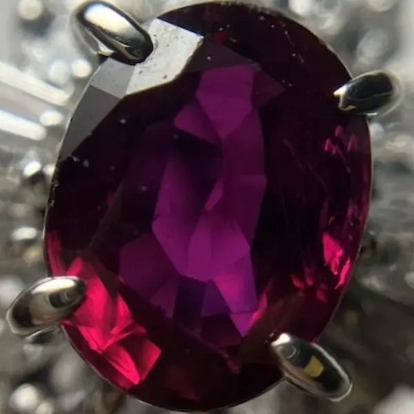 ルビー　0.9ct