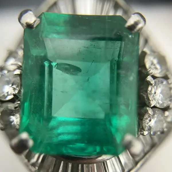 エメラルド　4.37ct