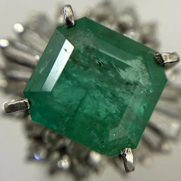 エメラルド　2.87ct