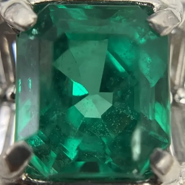 エメラルド　1.82ct
