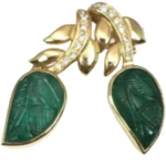 K18 エメラルド・ダイヤモンド ブローチ 4.46・4.41 ct 0.08・0.08 ct