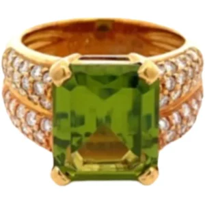 K18 ペリドット・ダイヤモンド リング 6.1 ct 0.81 ct