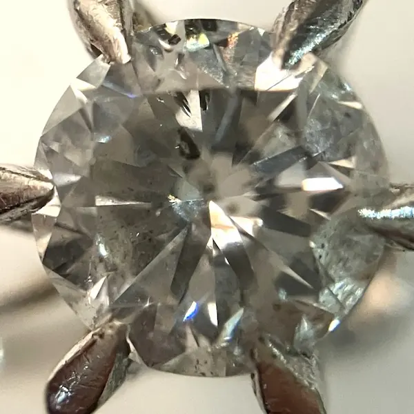 ダイヤ　0.52ct