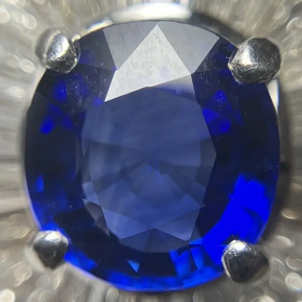 サファイア　2.02ct