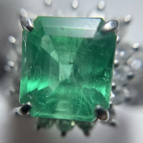 エメラルド　2.58ct