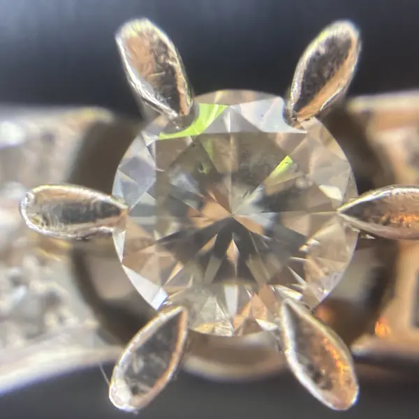 ダイヤ　0.62ct