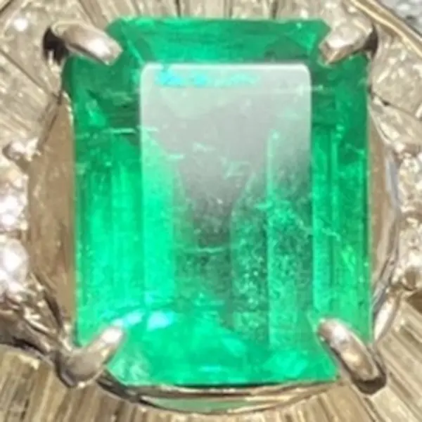 エメラルド　1.43ct