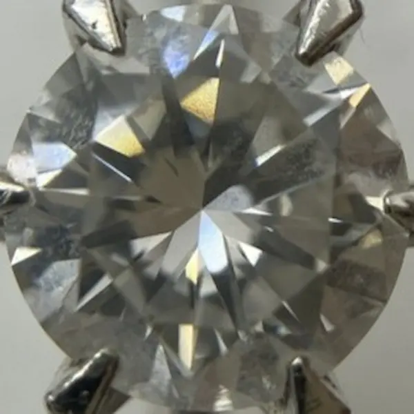 ダイヤ　1.011ct