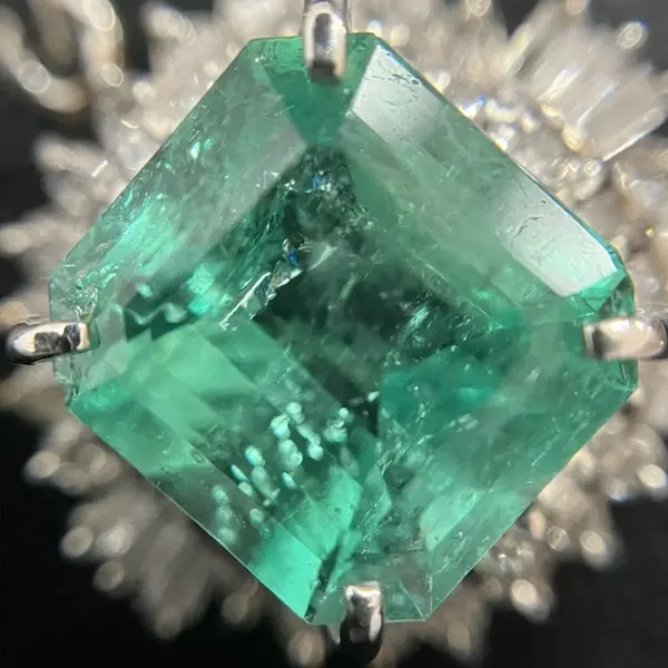 エメラルド　3ct