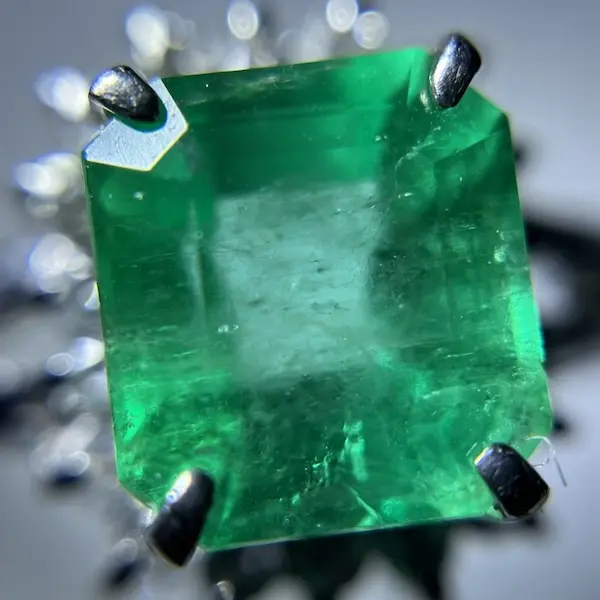 エメラルド　1.41ct