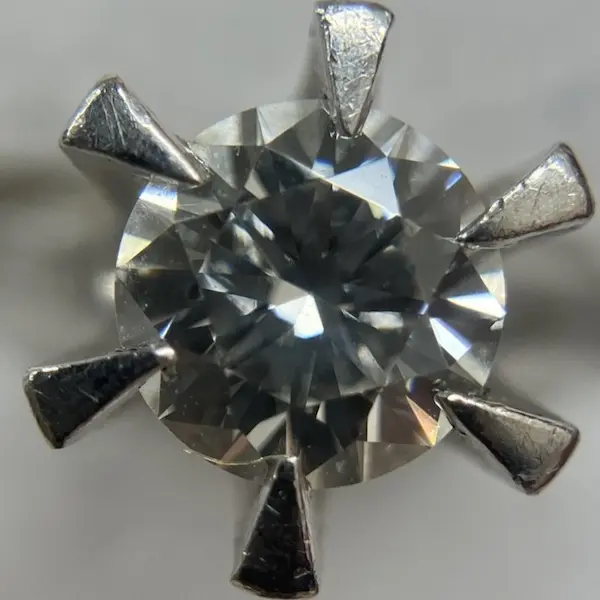 ダイヤ　0.44ct