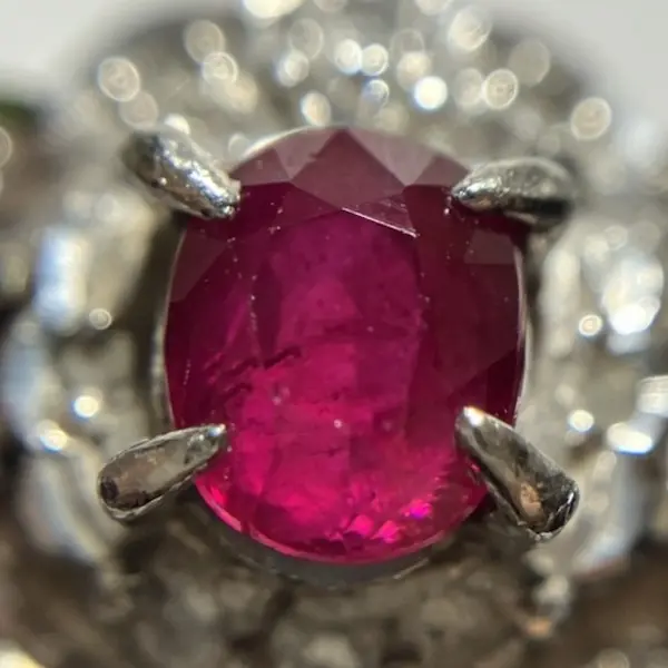 ルビー　0.71ct
