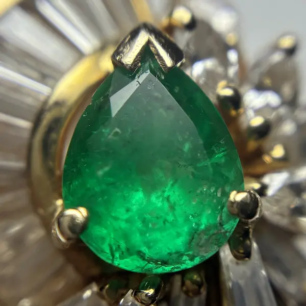 エメラルド　1.1ct