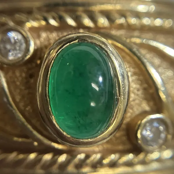 エメラルド　0.4ct