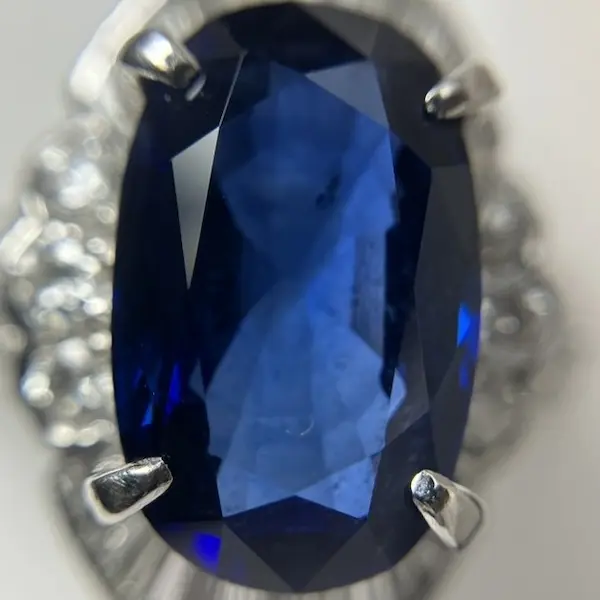 サファイア　4ct