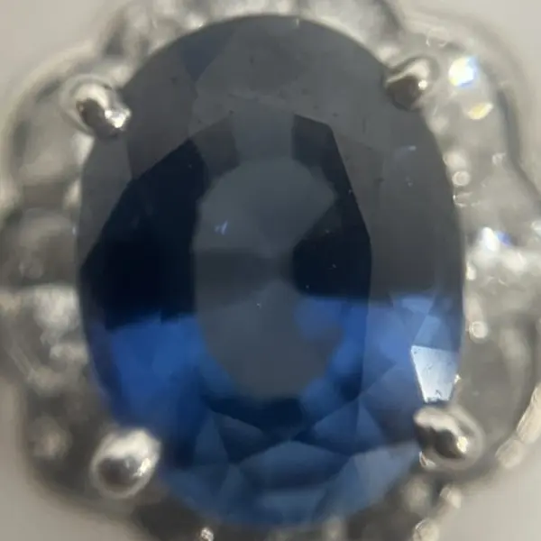 サファイア　2.35ct
