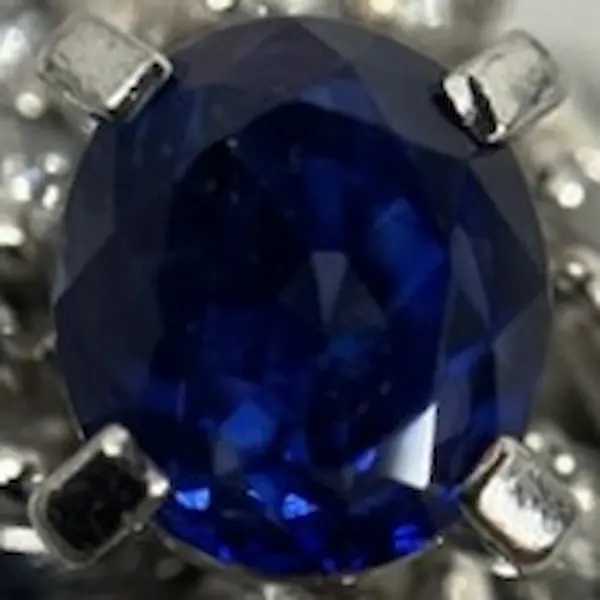 サファイア　0.92ct
