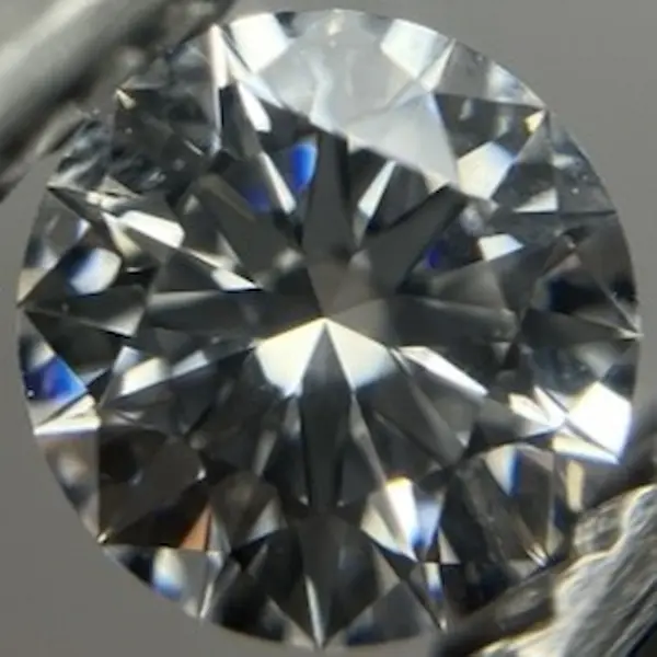ダイヤ　0.71ct
