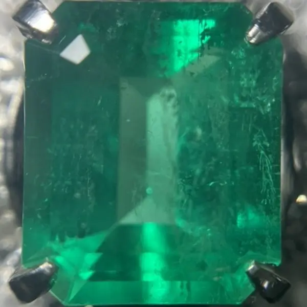 エメラルド　4.03ct