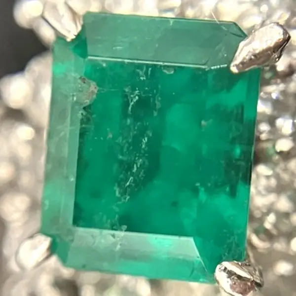 エメラルド　2.04ct