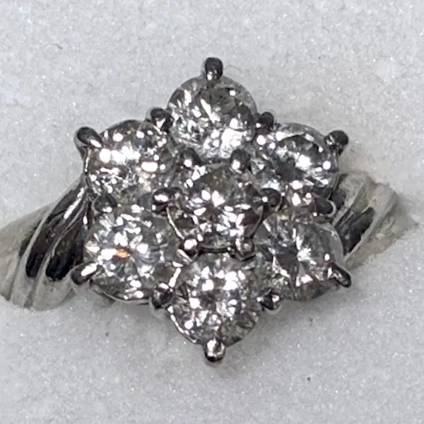 ダイヤ　1.09ct
