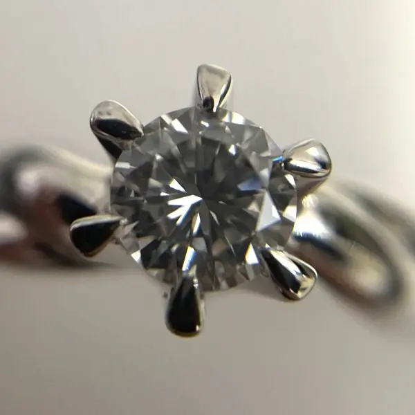 ダイヤ　0.317ct