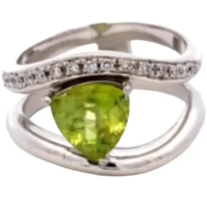 Pt･Pm900 スフェーン・ダイヤモンド リング 1.79 ct 0.15 ct