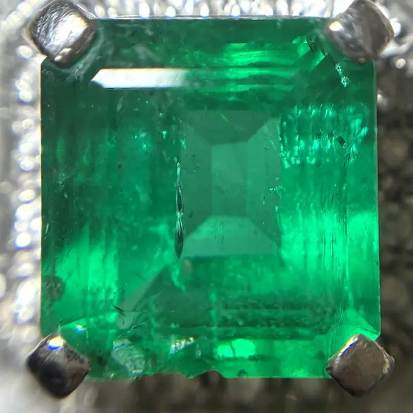 エメラルド　2.98ct