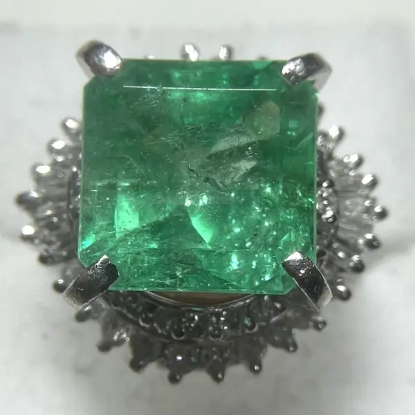 エメラルド　4.58ct
