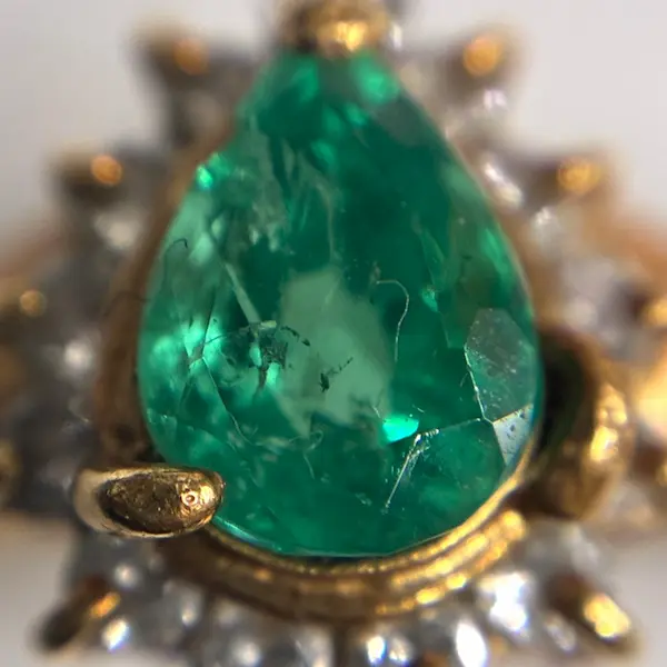 エメラルド　0.58ct