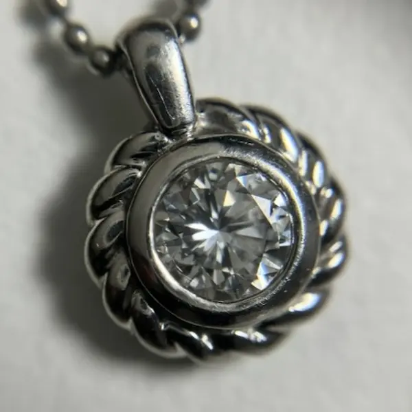 ダイヤ　0.357ct