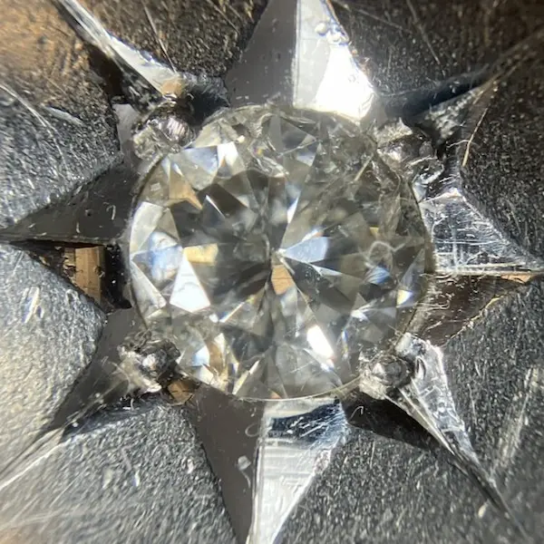 ダイヤ　0.61ct
